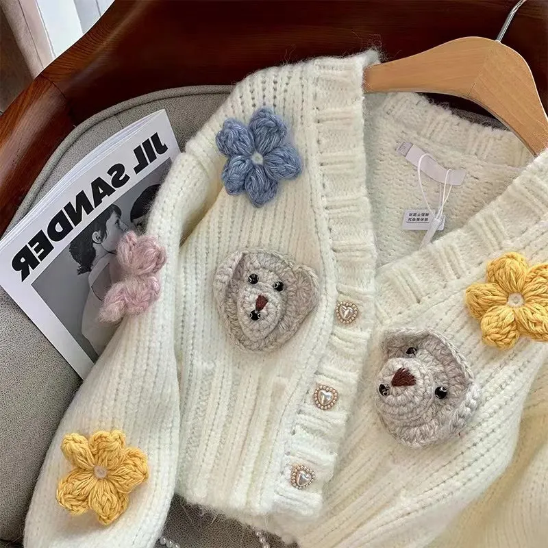 3D Flowers Decorated Knitted Cardigan