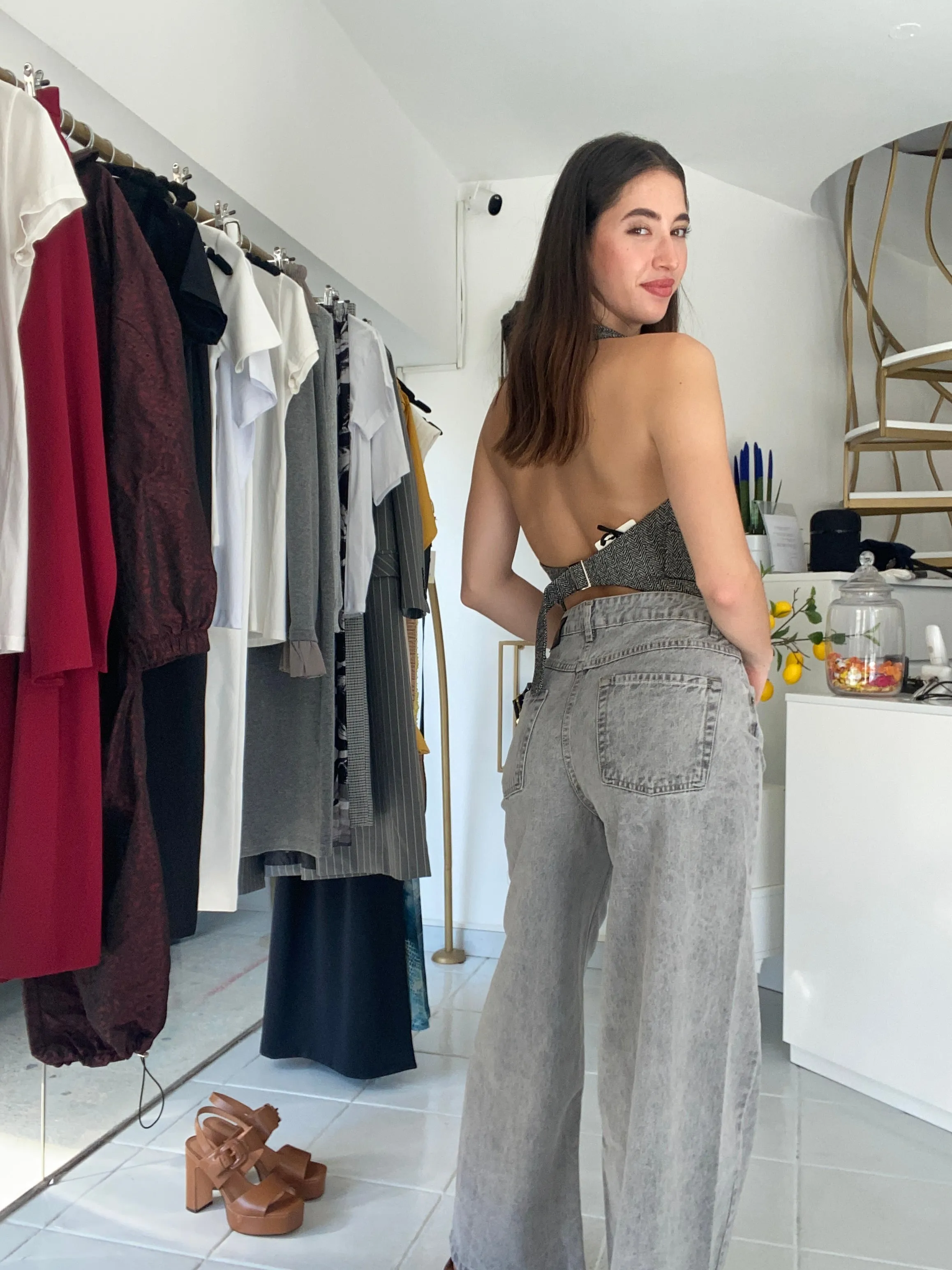 Backless vest