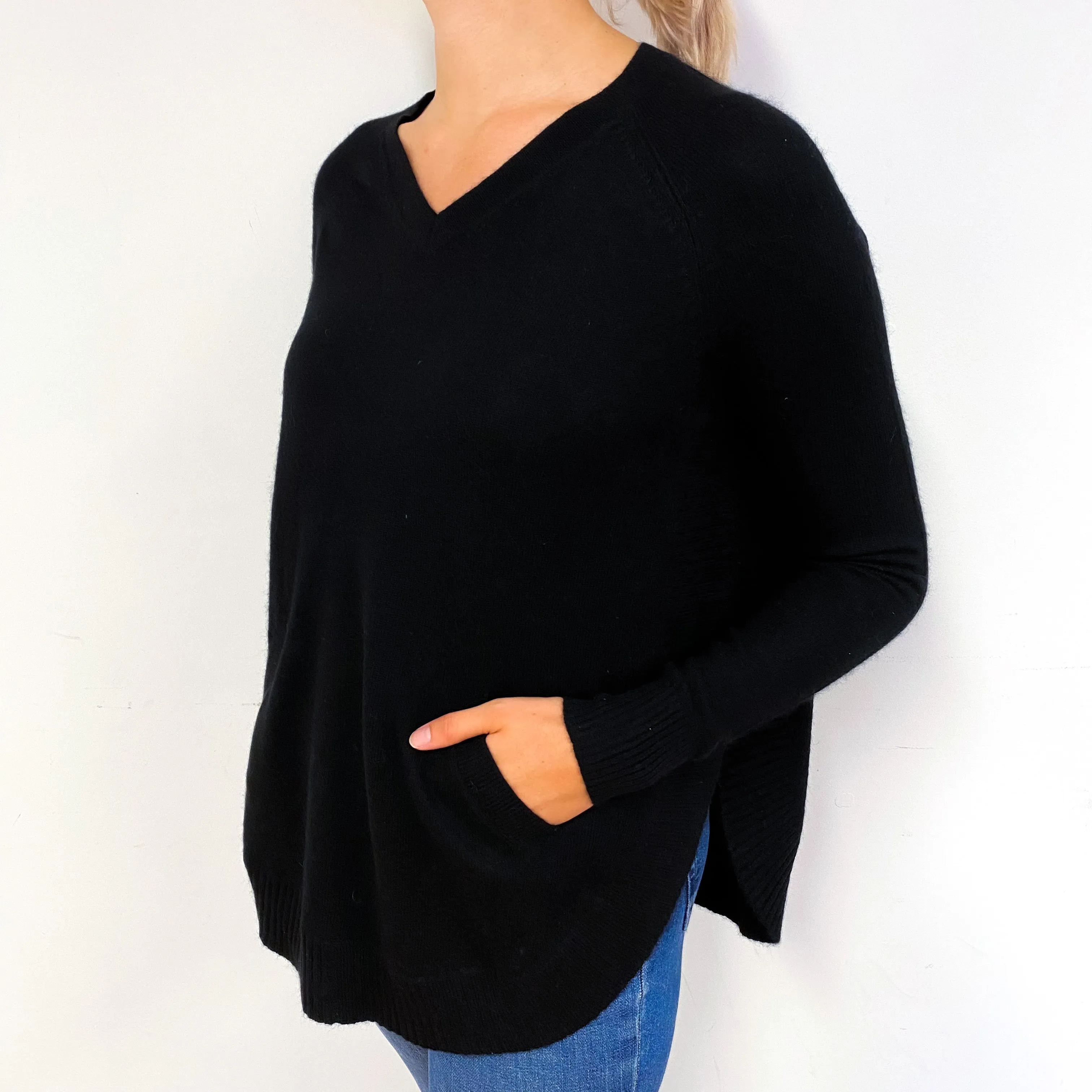 Black Slouchy Cashmere V-Neck Jumper with Pockets Small
