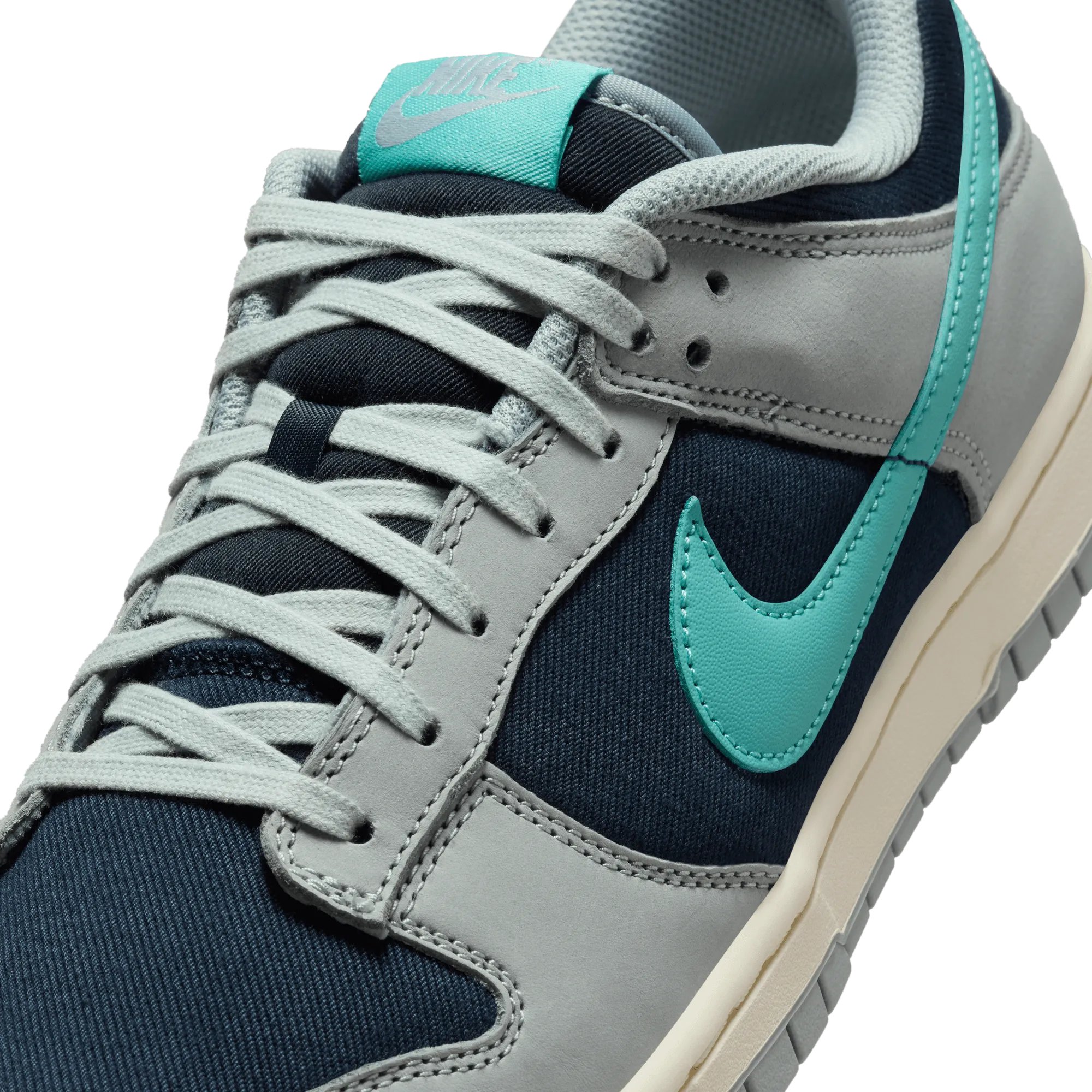 DUNK LOW RETRO PRM "GREEN FROST"
