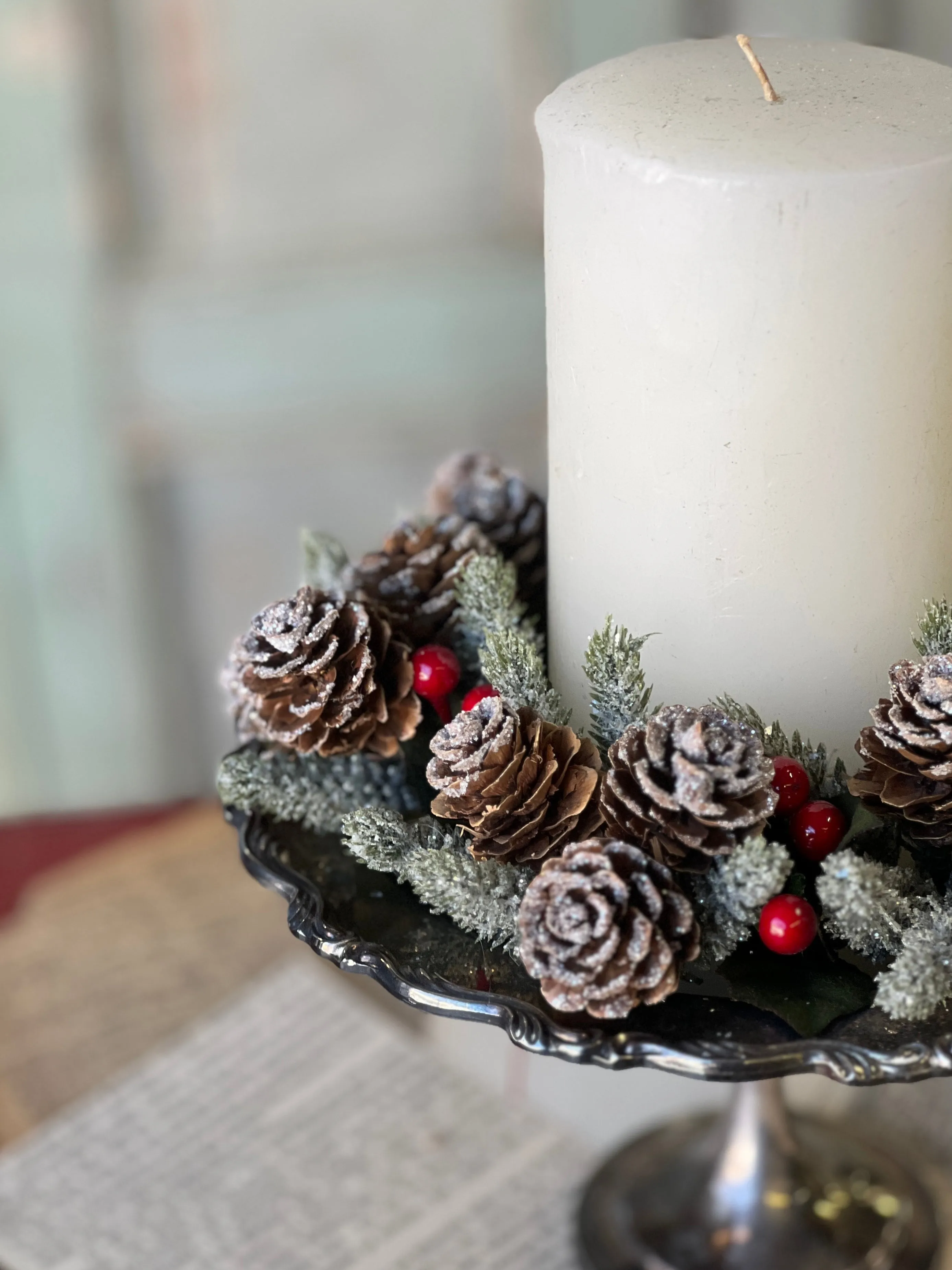 Icy Berries & Cone Candle Ring | 4" (inner) | Limited Stock - Last 120pcs!