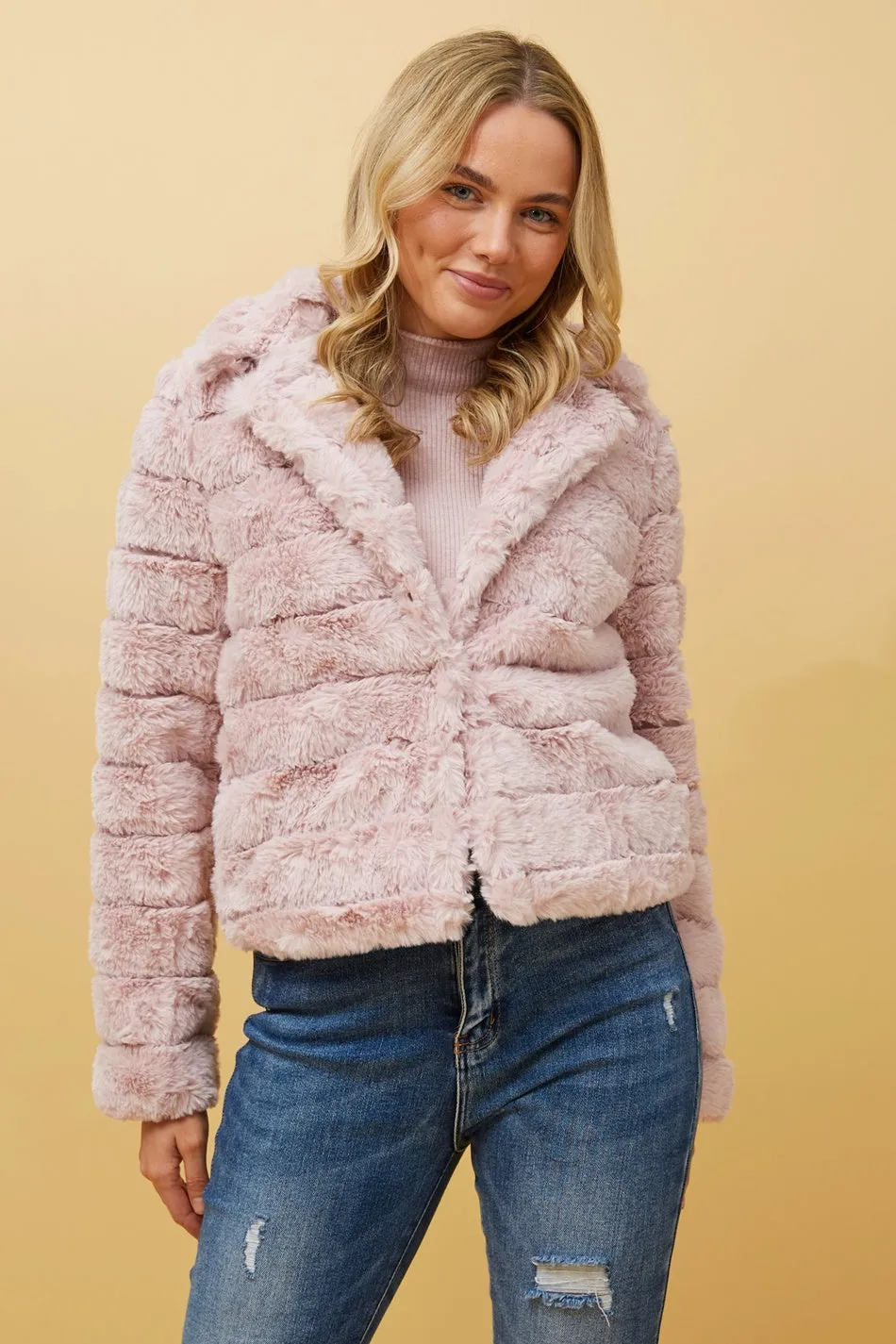 MOSCOW FAUX FUR CROP JACKET
