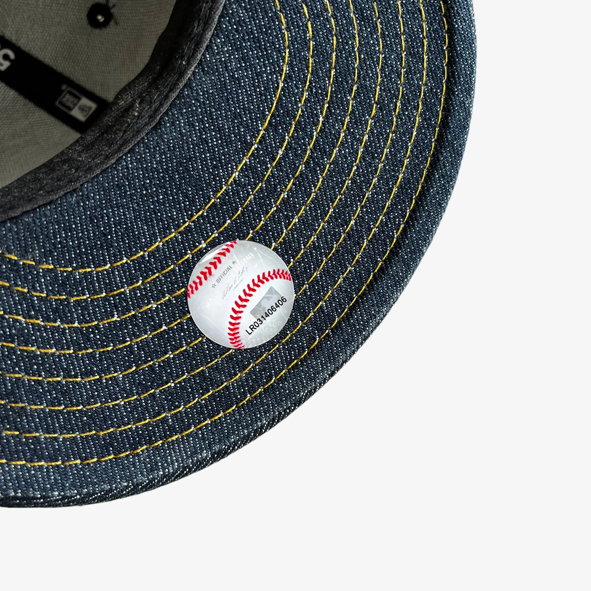 New Era x New York Yankees Denim Cap With Foldable Ear Muffs