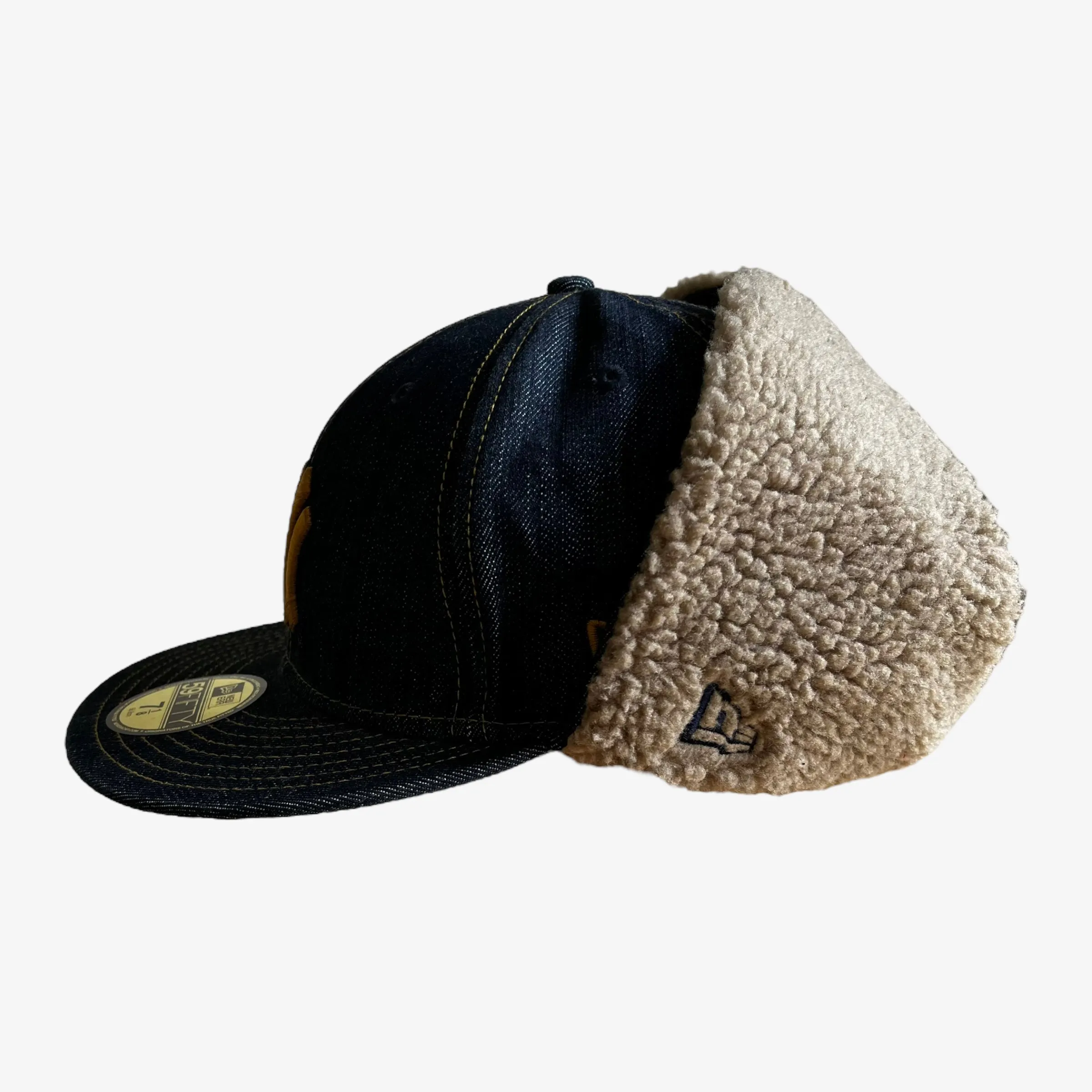New Era x New York Yankees Denim Cap With Foldable Ear Muffs